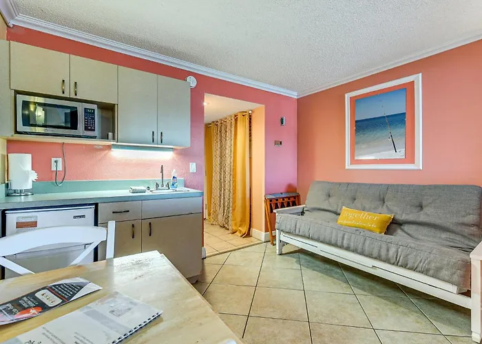 Pelican Point On Clearwater 3*
